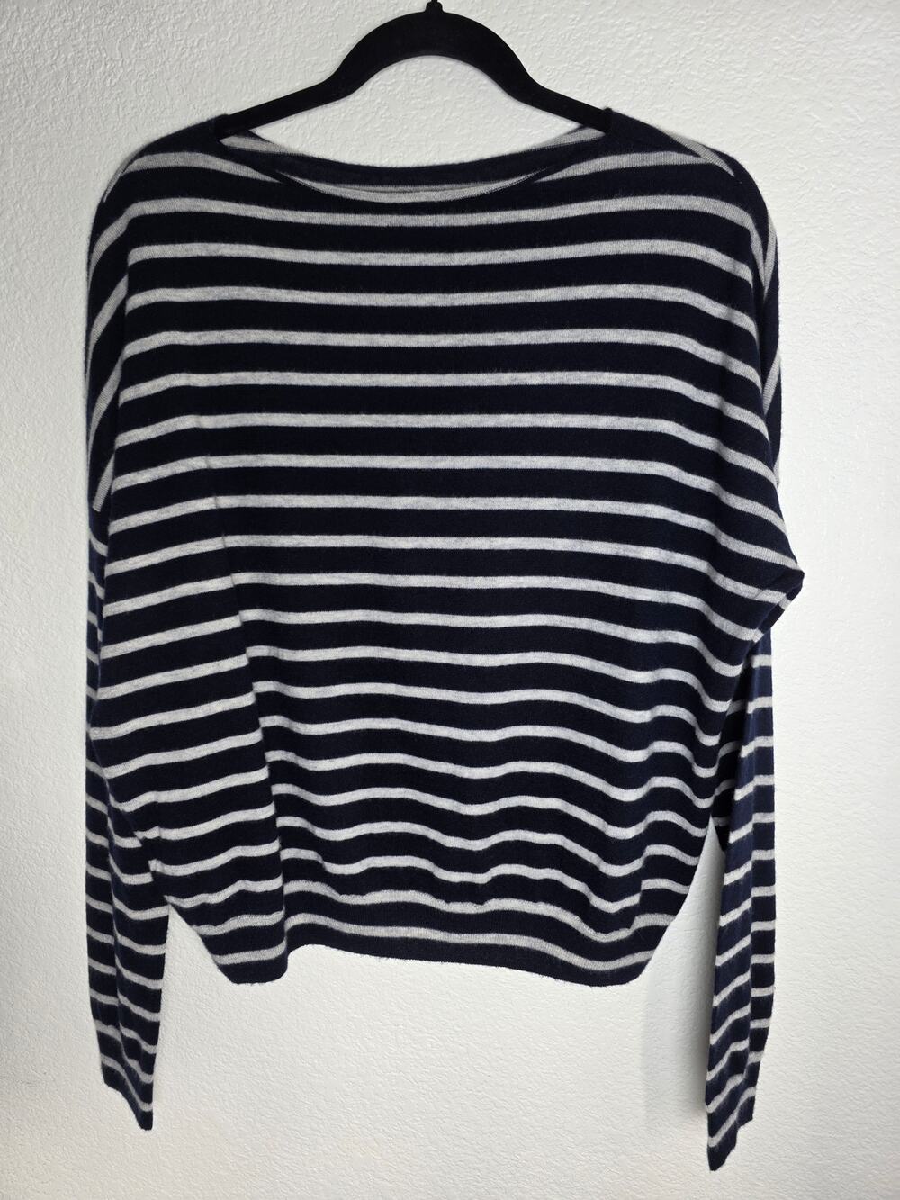 Vince 100% Cashmere Striped Boatneck Pullover Sweater. Size M Old Money.